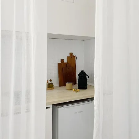 Casa Unica - Typical & Charming - Navigli Ii Daire Milano